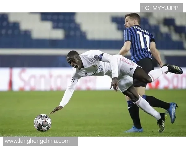 VAR判罚引发巨大争议公平性与比赛公正再度成为外界关注焦点